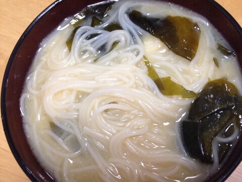 《わかめのにゅうめん》